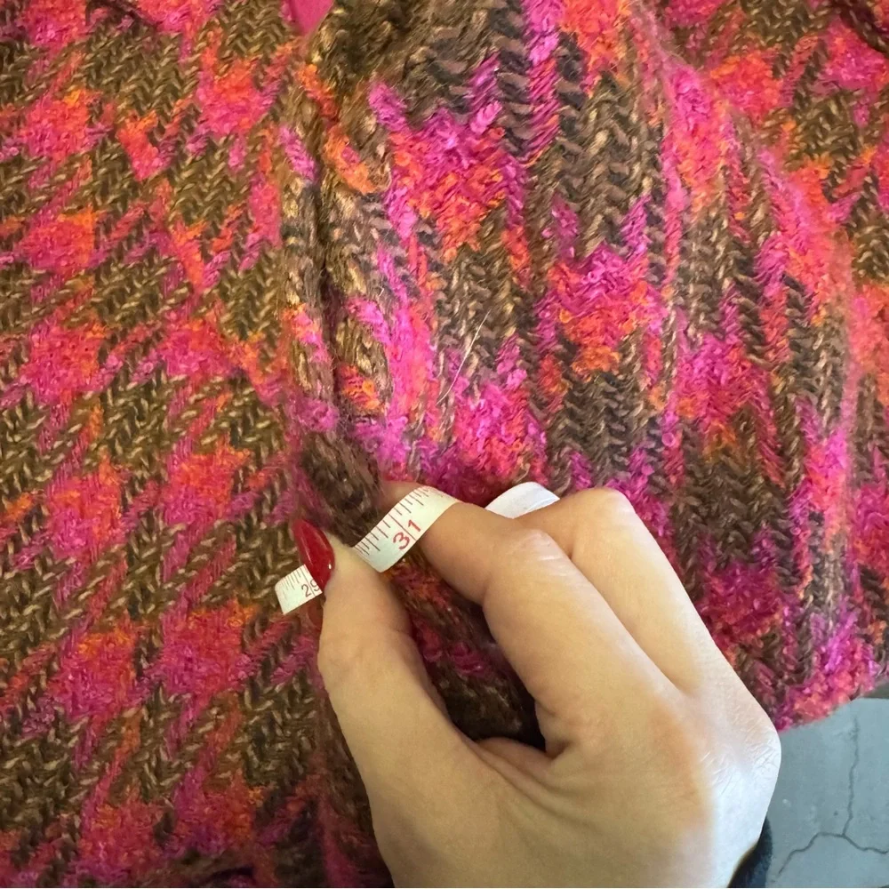 Vintage Rodier houndstooth tweed blazer with gold hardware - Picture 8 of 8